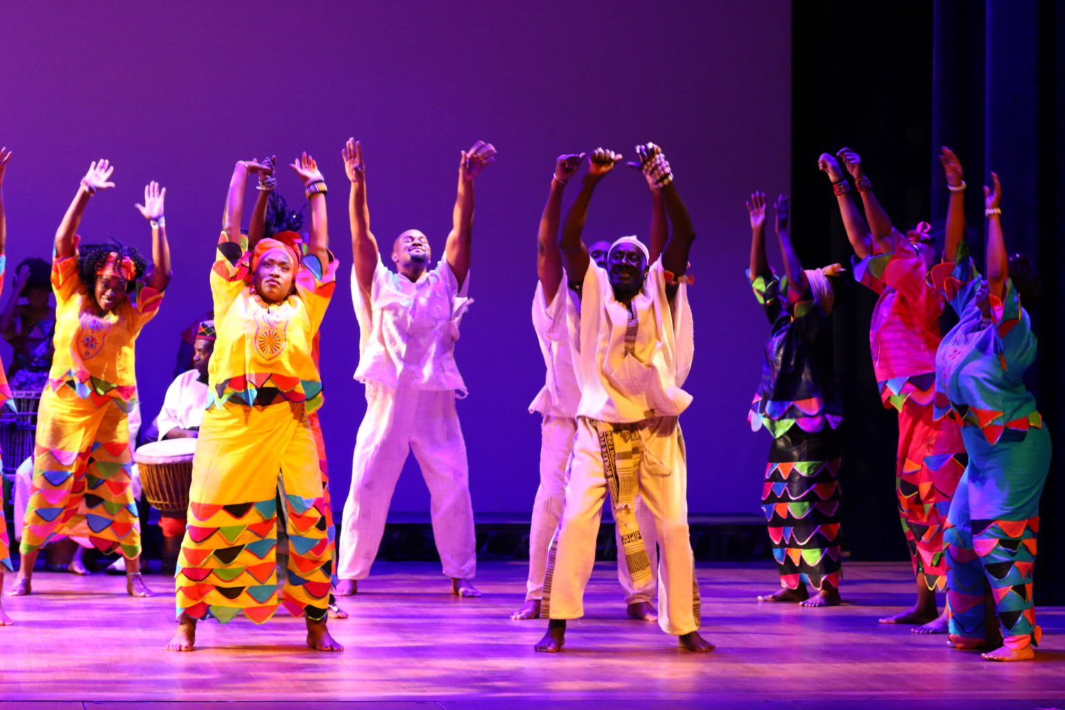 KanKouran West African Dance Company – -The Spirit Live On